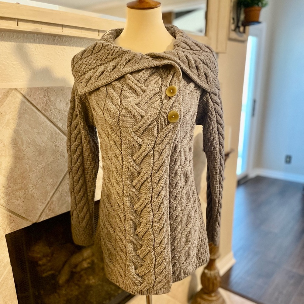 Ladies Super Soft Cable Knit Aran Cardigan